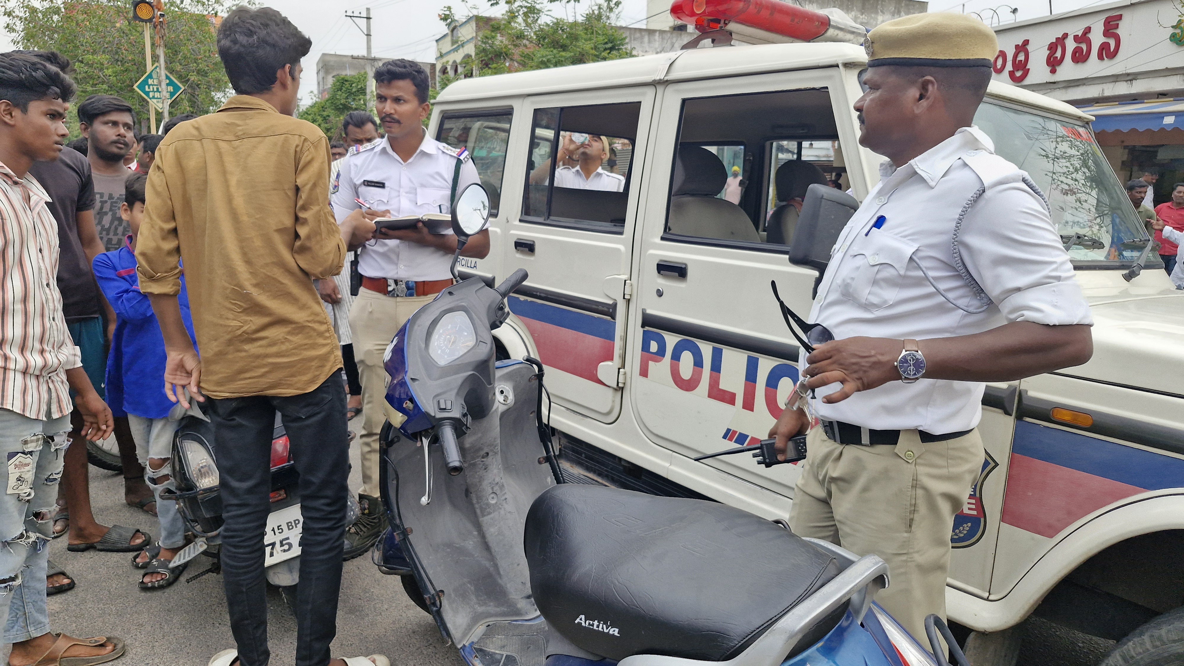 మైనర్ డ్రైవింగ్ చేస్తే కఠిన చర్యలు తప్పవు!