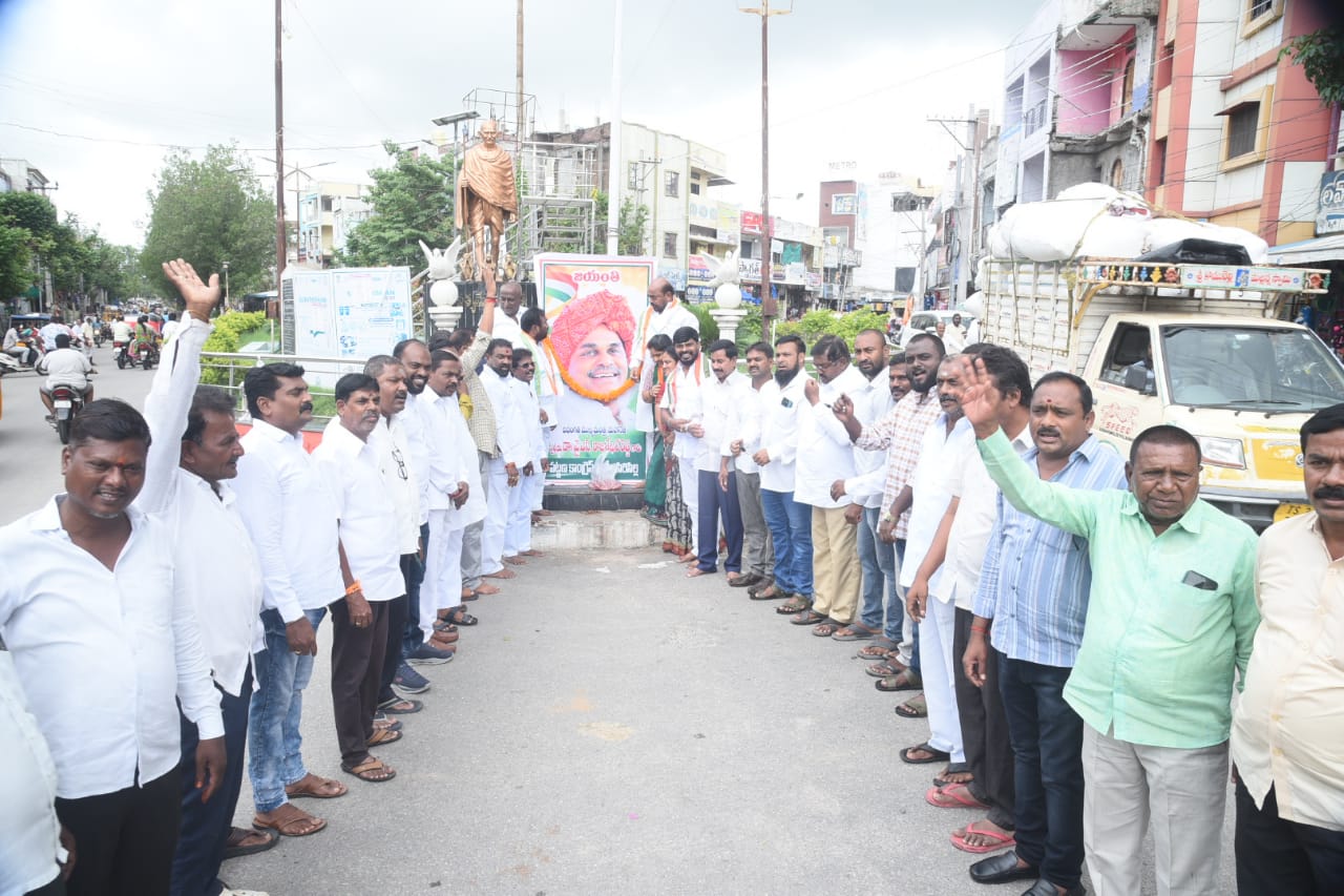 పేదల సంక్షేమమే లక్షంగా పనిచేసిన ‘వైఎస్ఆర్’.