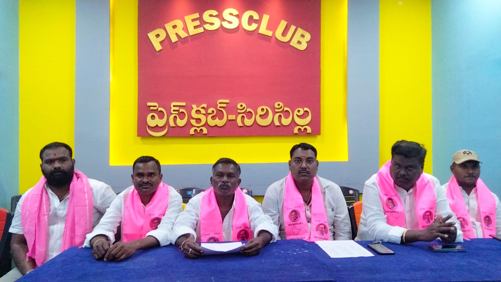 కనీసం టైం ఇవ్వకుండా ఎలా కూలుస్తారు…?