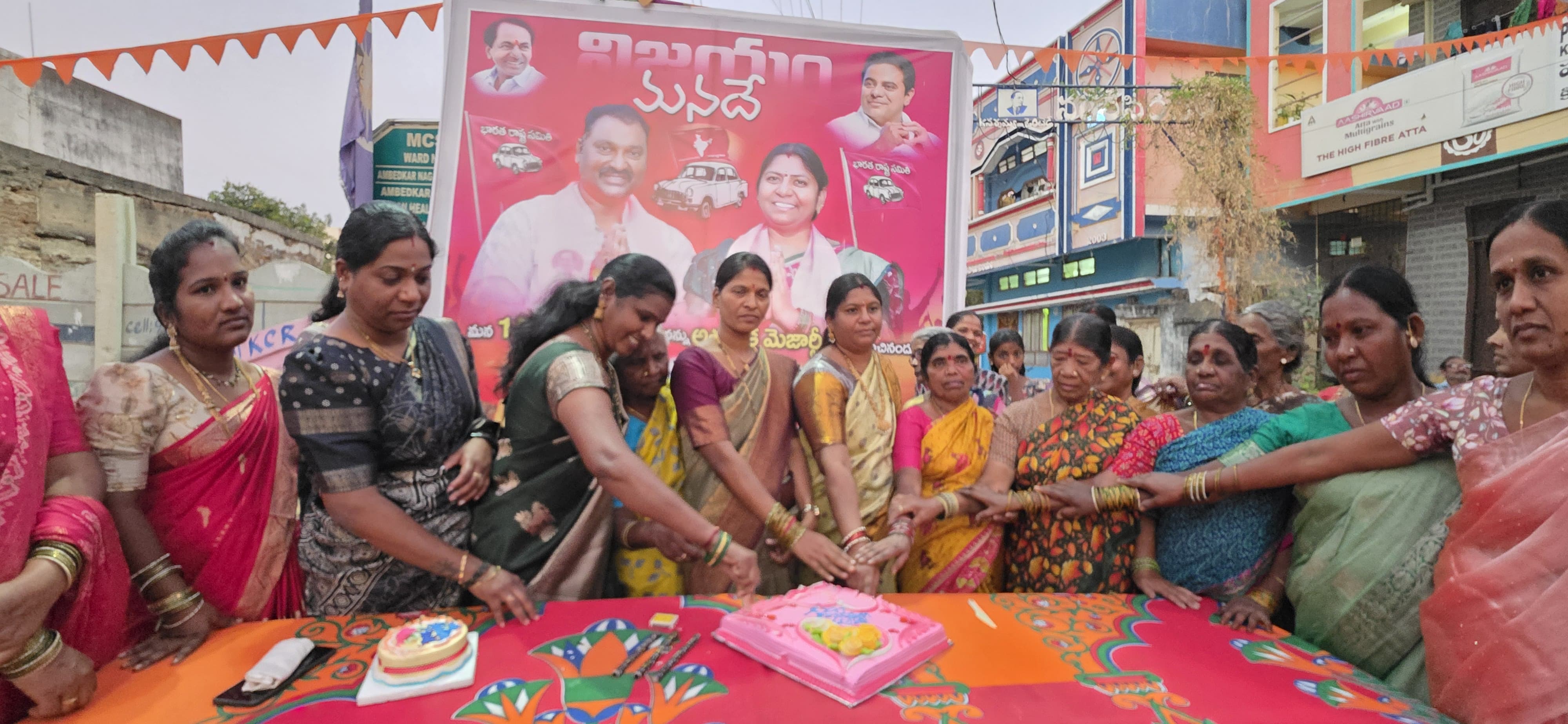 ‘అతివలు’ ఆకాశంలో సగం.